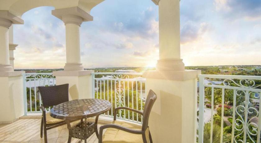 Seven Stars Resort & Spa Грейс Бей Екстериор снимка