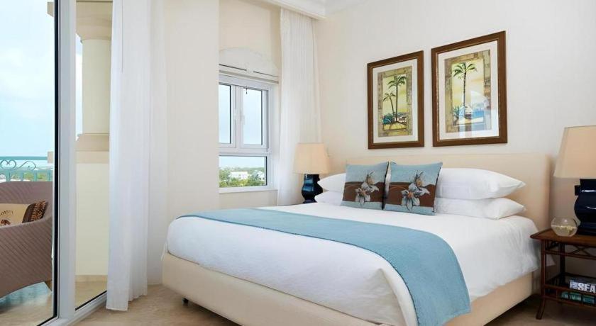 Seven Stars Resort & Spa Грейс Бей Екстериор снимка